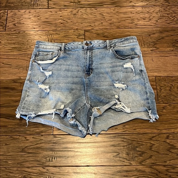 Judy Blue Cutoff High Rise Shorts Size 3XL - Picture 1 of 16